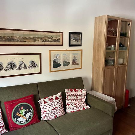 Appartamento Cervinia Fronte Funivie ブレウイル・チェルヴィナイア エクステリア 写真