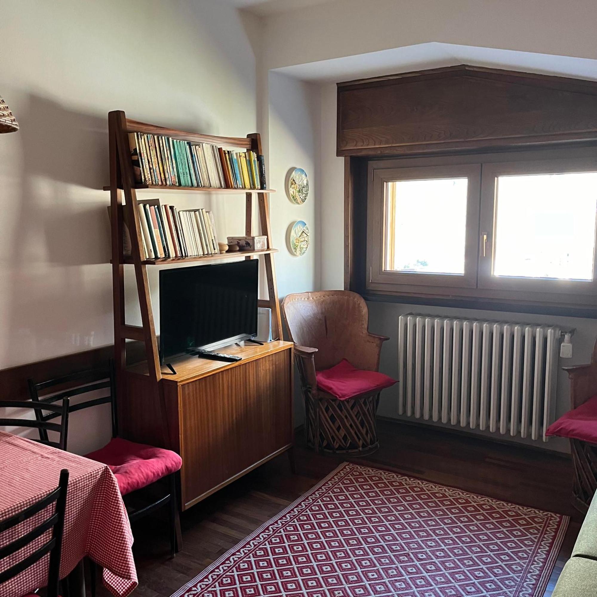 Appartamento Cervinia Fronte Funivie ブレウイル・チェルヴィナイア エクステリア 写真